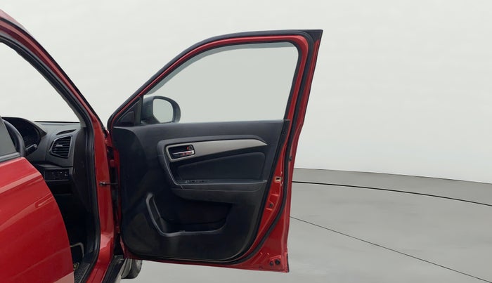 2019 Maruti Vitara Brezza ZDI AMT, Diesel, Automatic, 66,908 km, RHS Front Door