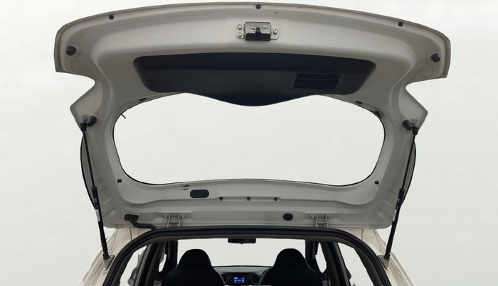 2015 Hyundai Grand i10 SPORTZ 1.2 KAPPA VTVT, Petrol, Manual, 71,296 km, Boot Door Open