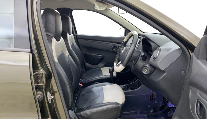 2016 Renault Kwid RXT 0.8, Petrol, Manual, 24,604 km, Right Side Front Door Cabin