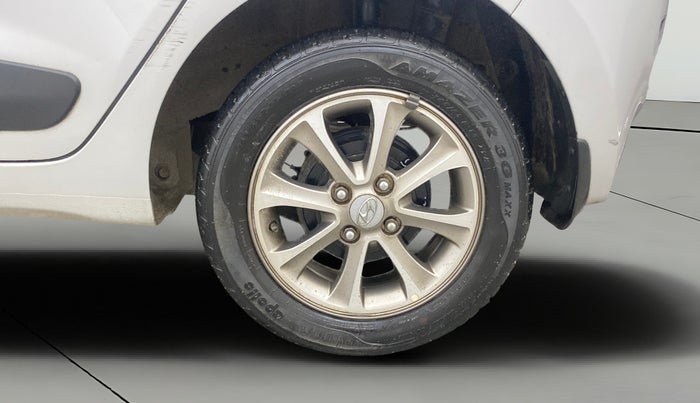 2016 Hyundai Grand i10 ASTA AT 1.2 KAPPA VTVT, Petrol, Automatic, 26,630 km, Left Rear Wheel