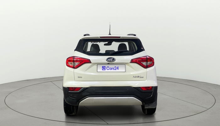 2020 Mahindra XUV300 W8 (O) 1.2 PETROL, Petrol, Manual, 28,357 km, Back/Rear