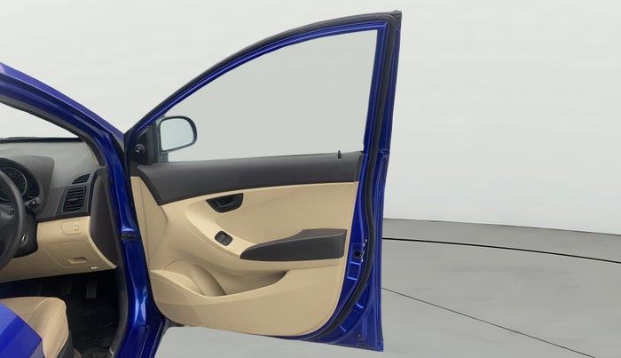 2015 Hyundai Eon MAGNA +, Petrol, Manual, 10,735 km, RHS Front Door