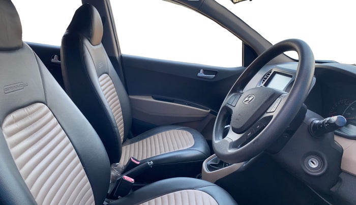 2017 Hyundai Grand i10 SPORTZ (O) AT 1.2 KAPPA VTVT, Petrol, Automatic, 76,676 km, Right Side Front Door Cabin