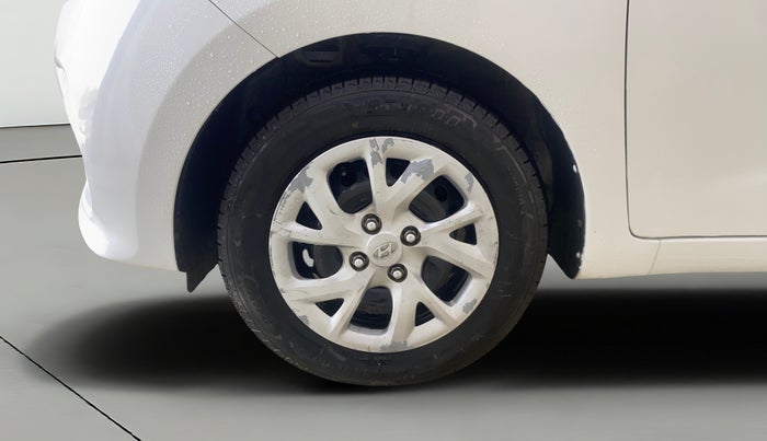 2017 Hyundai Grand i10 SPORTZ 1.2 KAPPA VTVT, Petrol, Manual, 1,27,820 km, Left Front Wheel