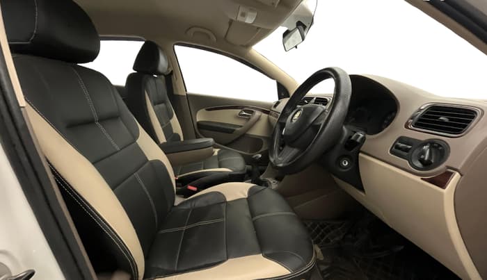 2015 Skoda Rapid 1.6 MPI ACTIVE, Petrol, Manual, 94,515 km, Right Side Front Door Cabin