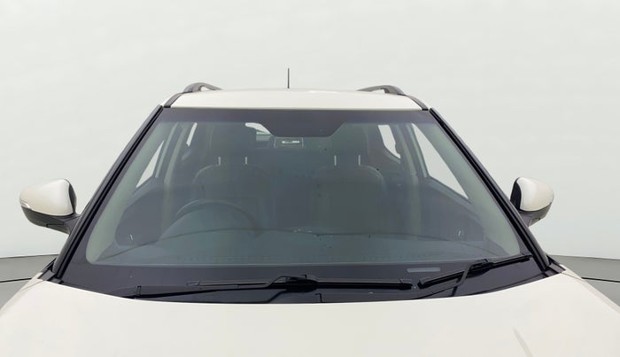 2021 Mahindra XUV300 W8 (O) 1.5 DIESEL, Diesel, Manual, 37,334 km, Front Windshield