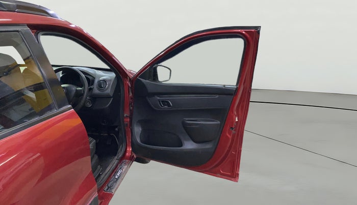 2017 Renault Kwid RXT 1.0, Petrol, Manual, 38,418 km, RHS Front Door