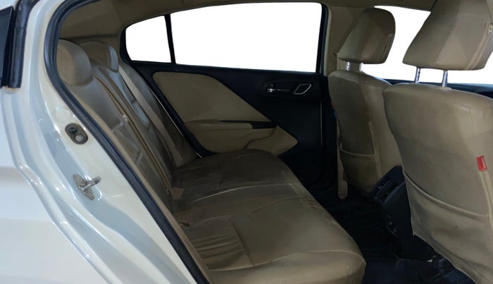 2021 Honda City 1.5L I-VTEC V MT 5TH GEN, CNG, Manual, 78,333 km, Right Side Rear Door Cabin