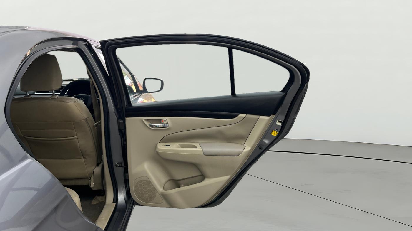 2016 Maruti Ciaz ZXI+ AT, Petrol, Automatic, 86,376 km, RHS Rear Door