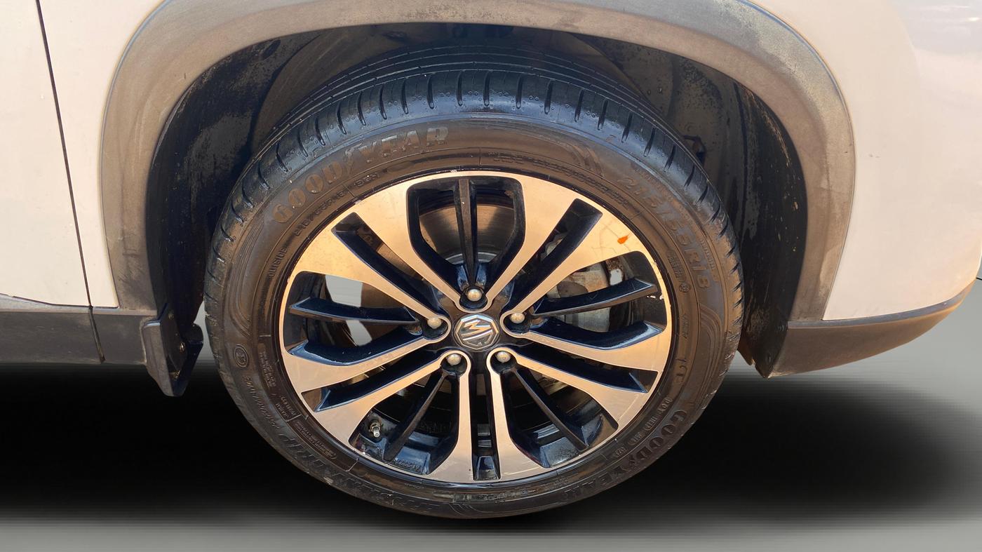 2021 MG HECTOR PLUS SMART 1.5 PETROL TURBO DCT 6-STR, Petrol, Automatic, 48,801 km, Right Front Wheel