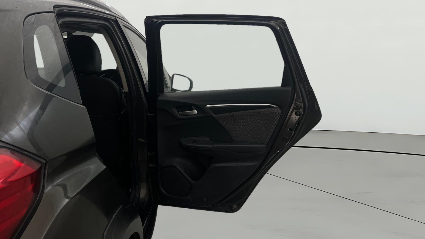 2018 Honda WR-V 1.5L I-DTEC VX MT, Diesel, Manual, 1,34,100 km, RHS Rear Door