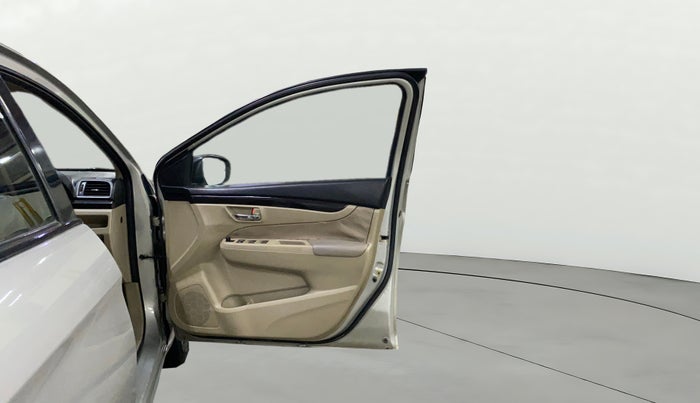 2015 Maruti Ciaz VXI+, Petrol, Manual, 59,542 km, RHS Front Door