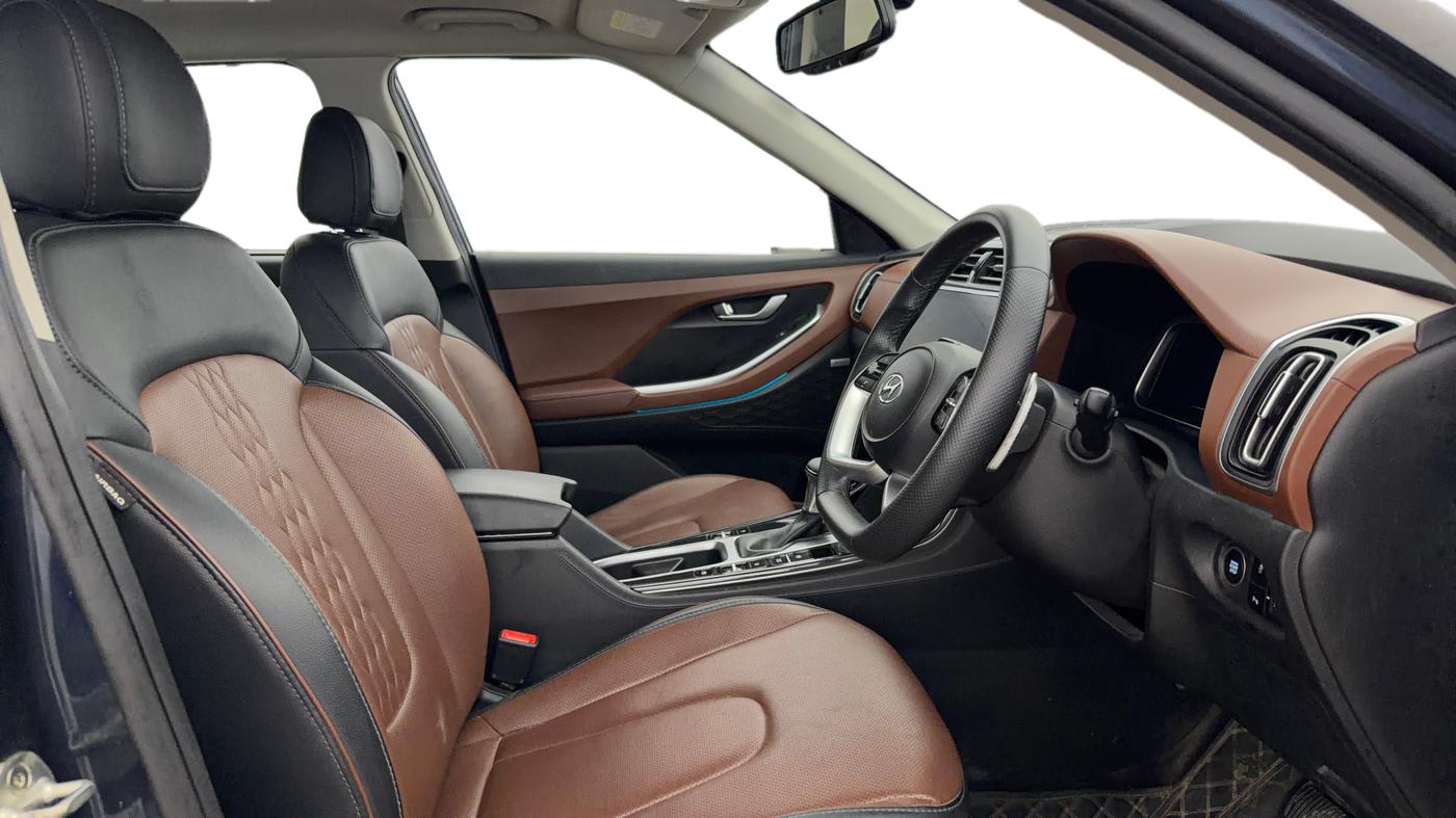2022 Hyundai ALCAZAR 2.0 SIGNATURE (O) AT 6STR, Petrol, Automatic, 40,786 km, Right Side Front Door Cabin