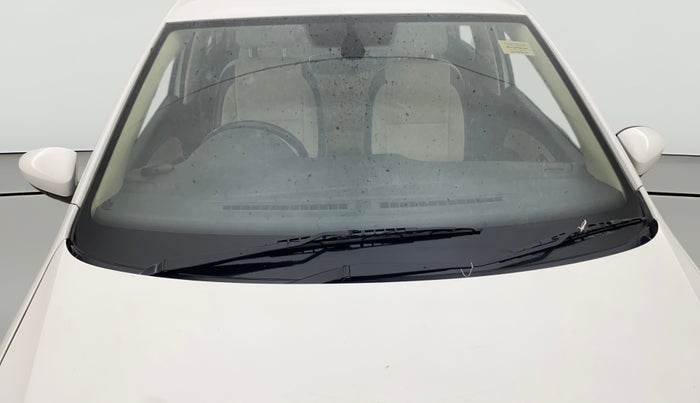 2017 Volkswagen Polo HIGHLINE1.5L, Diesel, Manual, 68,743 km, Front Windshield