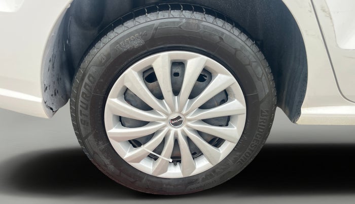 2019 Volkswagen Ameo TRENDLINE 1.5L, Diesel, Manual, 1,00,303 km, Right Rear Wheel