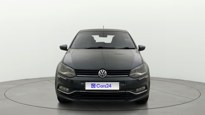 2015 Volkswagen Polo HIGHLINE1.2L, Petrol, Manual, 1,35,927 km, Front