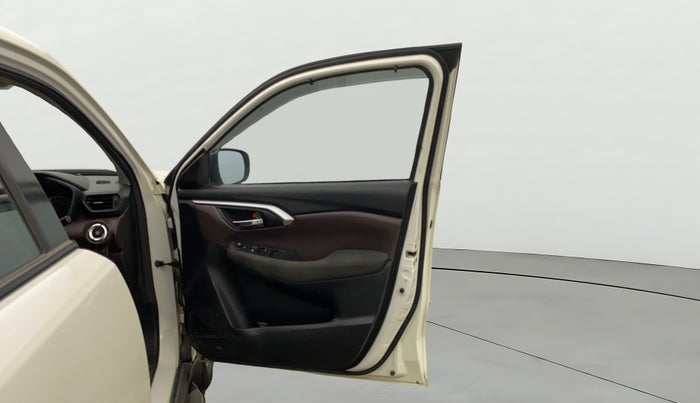 2023 Maruti Grand Vitara DELTA SMART HYBRID, Petrol, Manual, 43,203 km, RHS Front Door