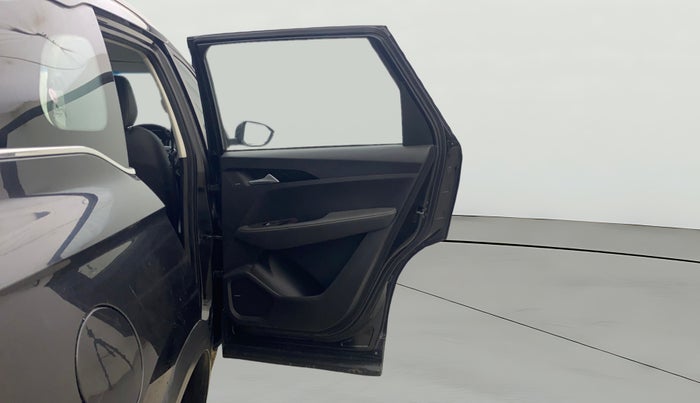 2019 MG HECTOR SMART 1.5 DCT PETROL, Petrol, Automatic, 33,769 km, RHS Rear Door