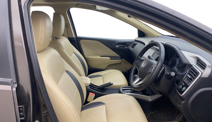 2020 Honda City 1.5L I-VTEC VX CVT, Petrol, Automatic, 93,500 km, Right Side Front Door Cabin