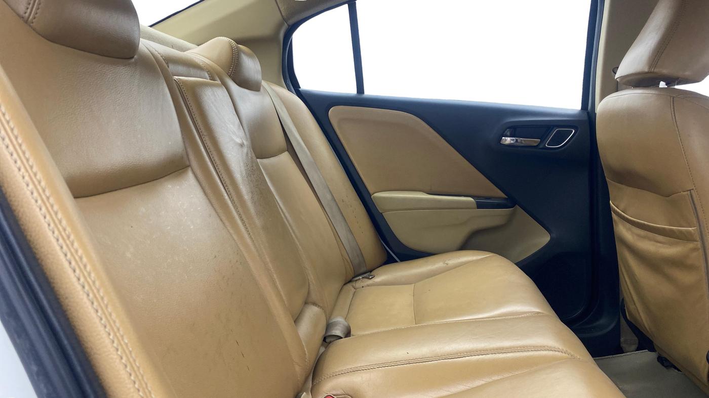 2019 Honda City 1.5L I-VTE V CVT, Petrol, Automatic, 1,17,052 km, Right Side Rear Door Cabin