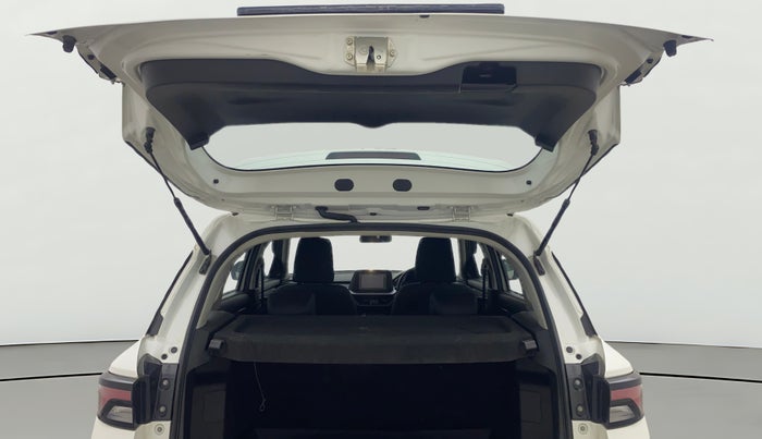 2023 Maruti BREZZA VXI AT SMART HYBRID, Petrol, Automatic, 52,972 km, Boot Door Open