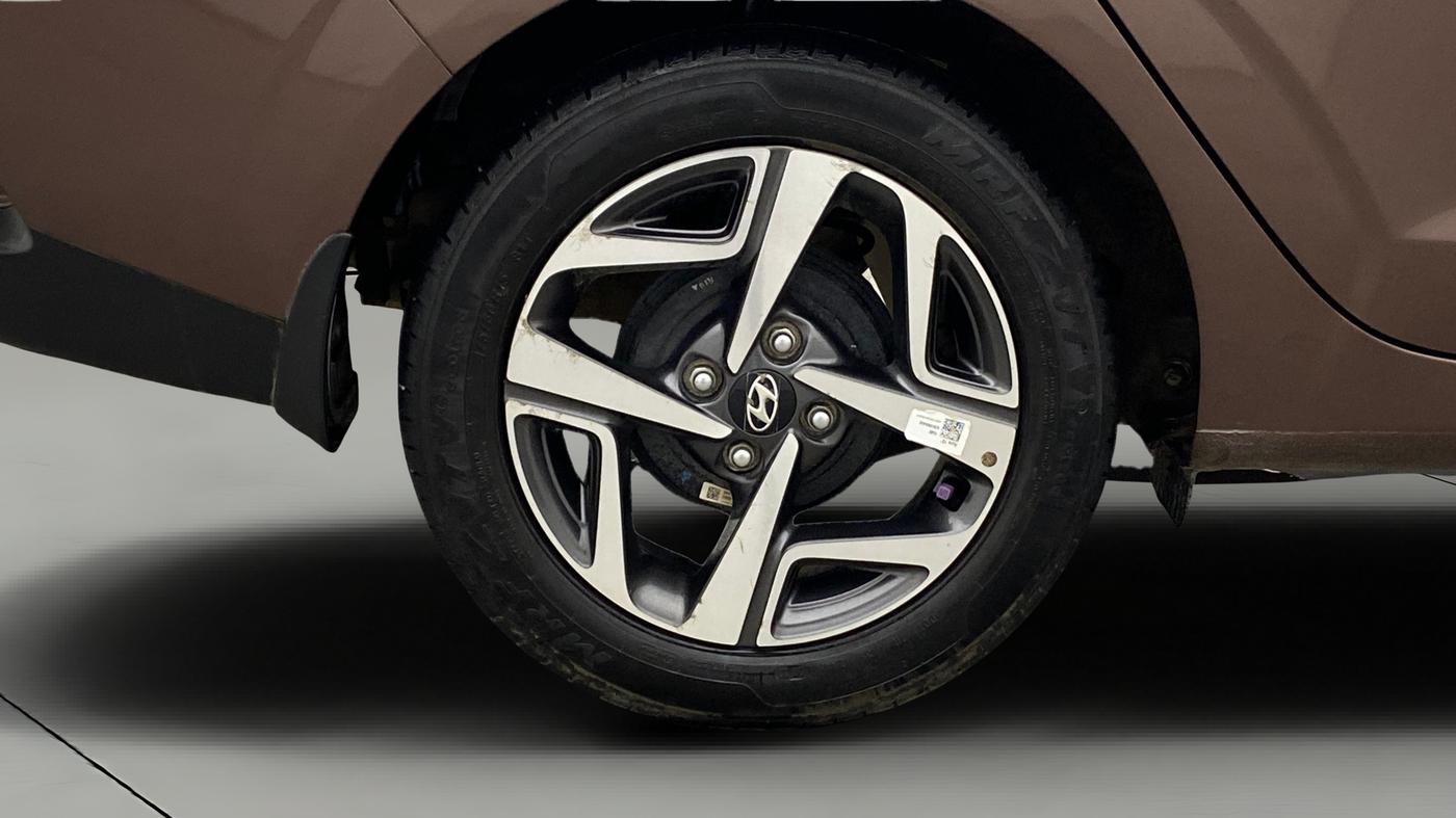 2022 Hyundai AURA SX 1.2, Petrol, Manual, 14,089 km, Right Rear Wheel