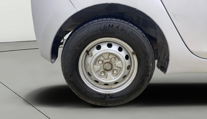 2015 Hyundai Eon ERA +, Petrol, Manual, 64,357 km, Right Rear Wheel