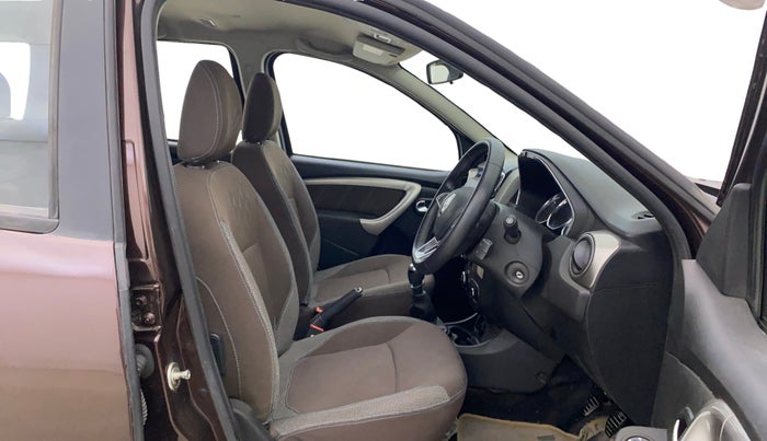 2020 Renault Duster RXZ 1.3 TURBO PETROL MT, Petrol, Manual, 60,373 km, Right Side Front Door Cabin