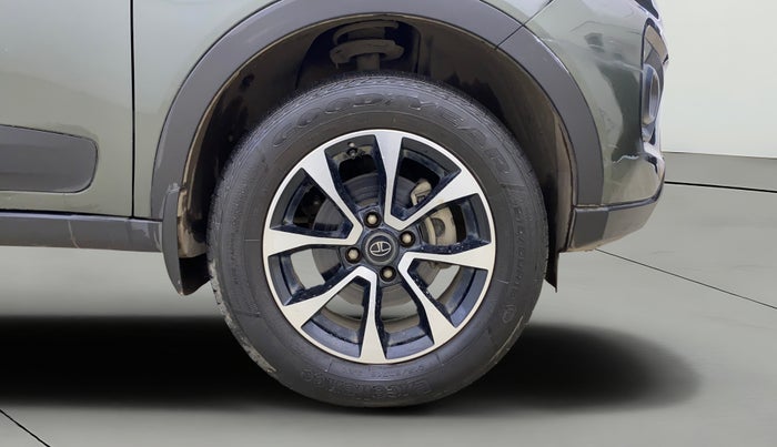 2021 Tata NEXON XZA PLUS PETROL, Petrol, Automatic, 14,099 km, Right Front Wheel