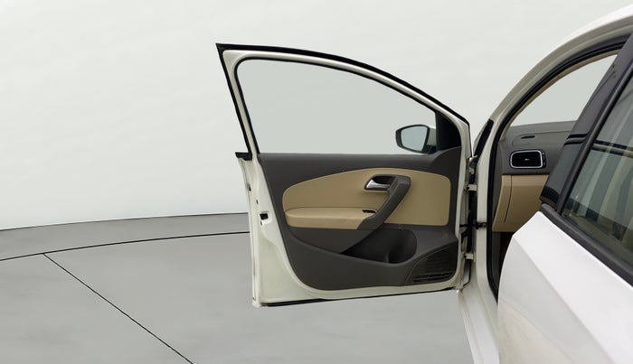 2016 Volkswagen Vento HIGHLINE 1.6 MPI, Petrol, Manual, 72,000 km, LHS Front Door