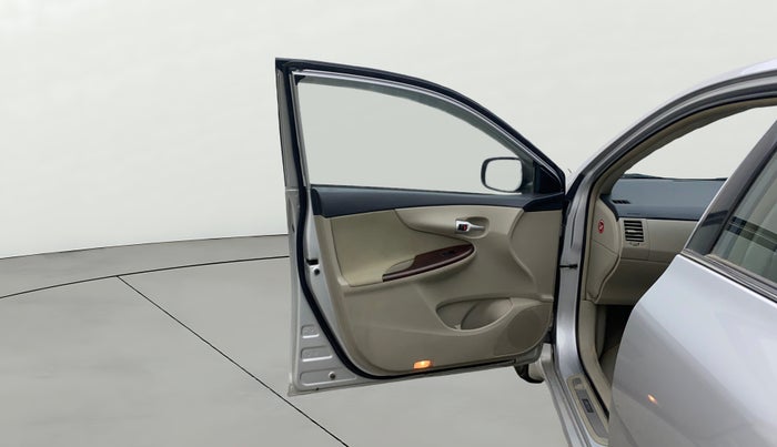 2014 Toyota Corolla Altis G PETROL, Petrol, Manual, 94,763 km, LHS Front Door