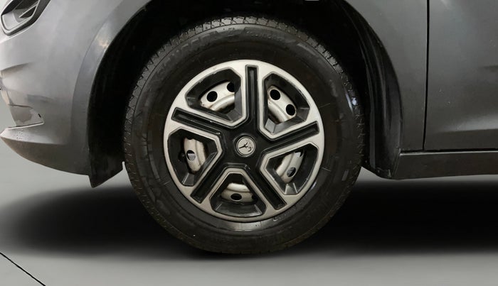 2021 Tata ALTROZ XE PETROL, Petrol, Manual, 38,819 km, Left Front Wheel