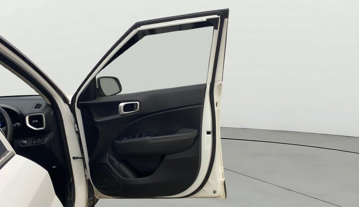 2021 Hyundai VENUE SX 1.0 (O) TURBO IMT, Petrol, Manual, 57,683 km, RHS Front Door