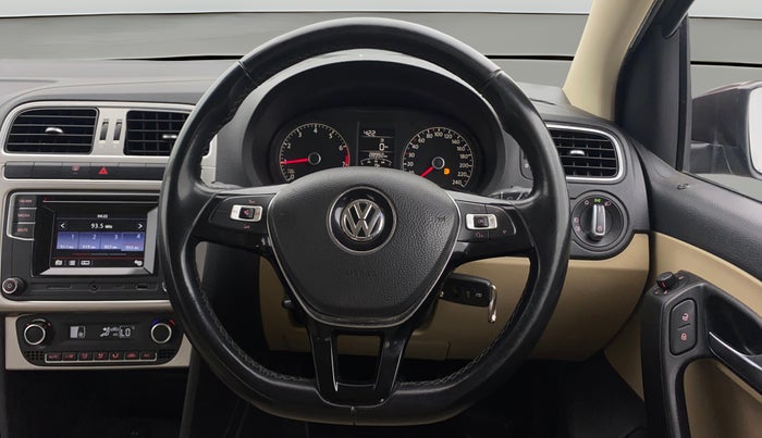 2017 Volkswagen Polo HIGHLINE1.2L, Petrol, Manual, 28,989 km, Steering Wheel Close Up