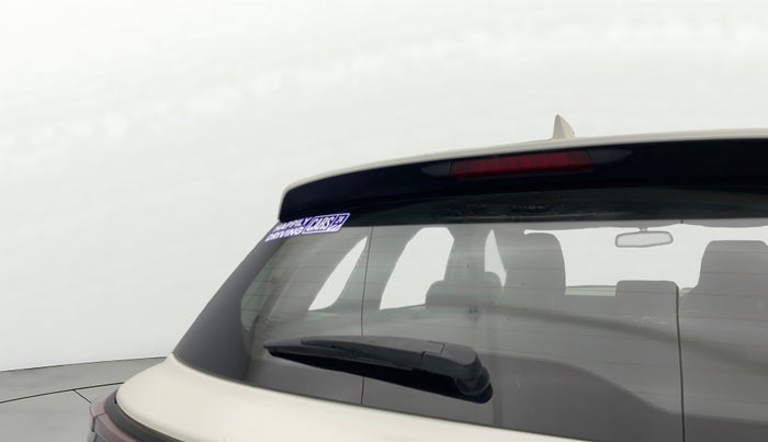 2022 Maruti Grand Vitara ZETA PLUS  HYBRID ECVT, Hybrid, Automatic, 21,609 km, Rear Wiper