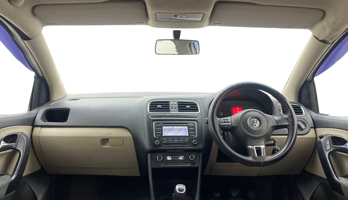 2013 Volkswagen Polo HIGHLINE DIESEL, Diesel, Manual, 1,41,737 km, Dashboard