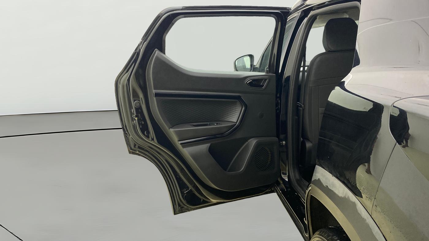 2025 Renault Kiger RXT (O) AMT, Petrol, Automatic, 8,223 km, LHS Rear Door