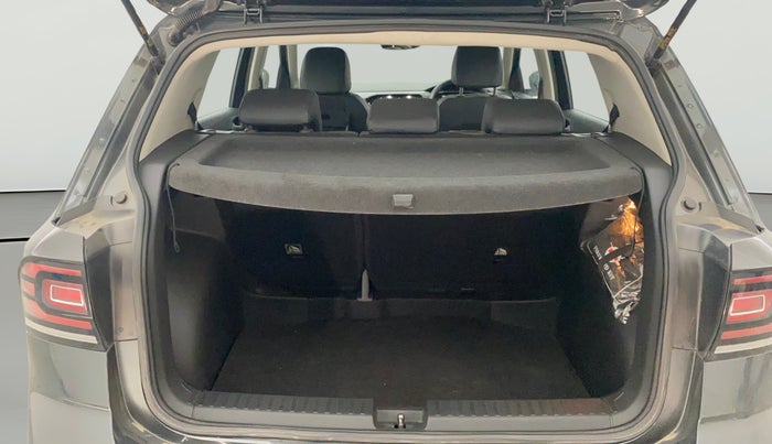 2022 Volkswagen TAIGUN TOPLINE 1.0 TSI MT, Petrol, Manual, 33,574 km, Boot Open Zoomed View