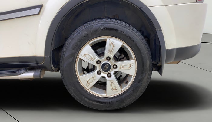 2012 Mahindra XUV500 W8, Diesel, Manual, 1,34,908 km, Left Rear Wheel