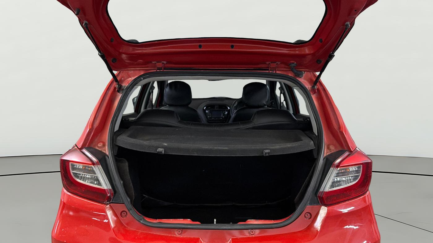2021 Tata Tiago XT Limited Edition, Petrol, Manual, 67,692 km, Boot Open Zoomed View