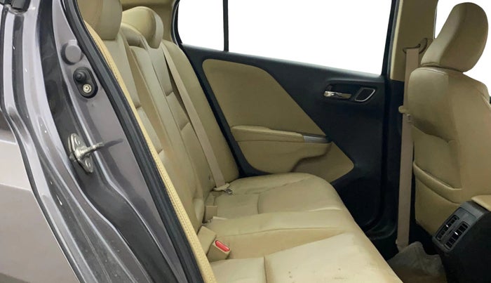 2017 Honda City 1.5L I-VTEC VX CVT, Petrol, Automatic, 1,20,032 km, Right Side Rear Door Cabin