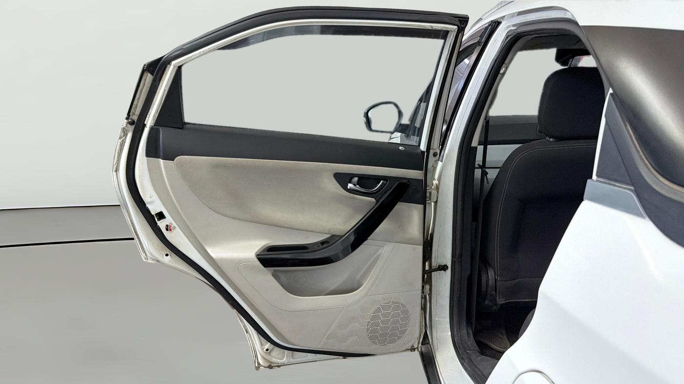 2021 Tata NEXON XZA PLUS SUNROOF PETROL, CNG, Automatic, 92,625 km, LHS Rear Door