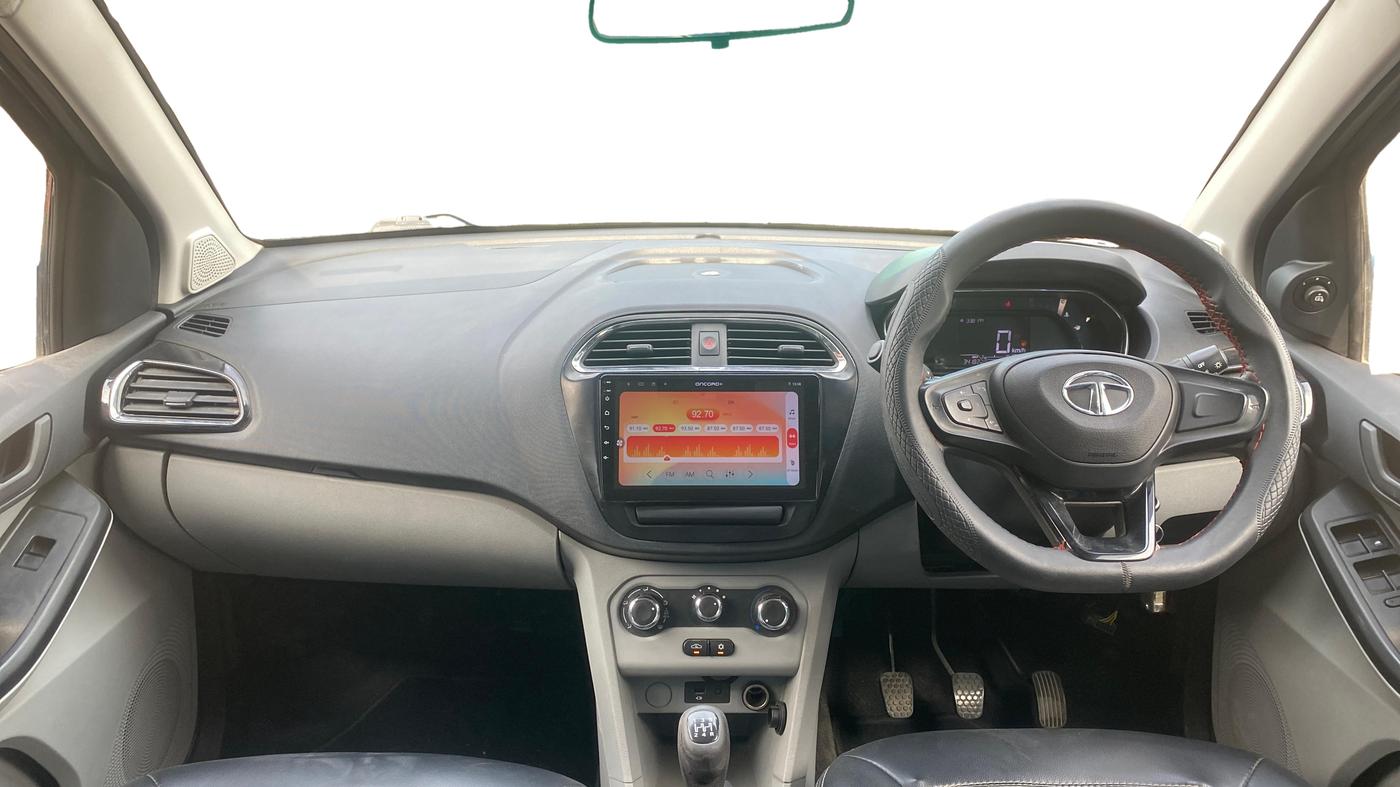 2023 Tata Tiago XT PETROL, Petrol, Manual, 34,178 km, Dashboard