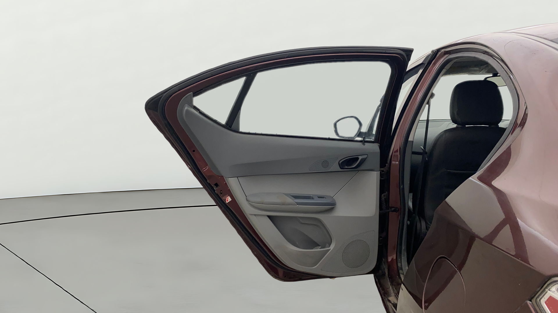 camera-LHS-Rear-Door