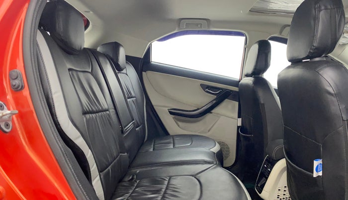 2022 Tata NEXON XZ PLUS SUNROOF DIESEL DUAL TONE, Diesel, Manual, 18,285 km, Right Side Rear Door Cabin