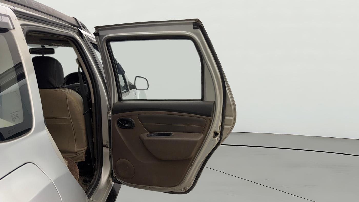 2019 Renault Duster RXS PETROL, Petrol, Manual, 91,733 km, RHS Rear Door