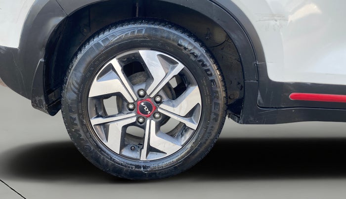 2021 KIA SONET GTX PLUS 1.0 IMT, Petrol, Manual, 59,895 km, Right Rear Wheel