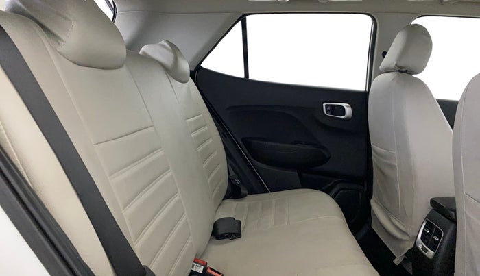 2020 Hyundai VENUE SX 1.0 TURBO, Petrol, Manual, 26,532 km, Right Side Rear Door Cabin