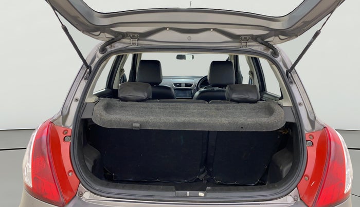 2016 Maruti Swift VXI, Petrol, Manual, 99,872 km, Boot Open Zoomed View