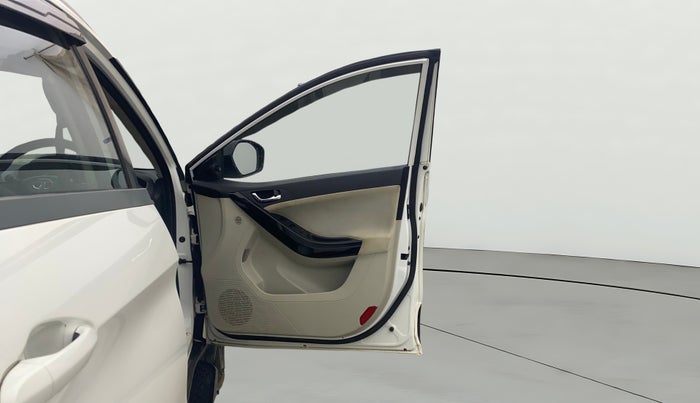 2022 Tata NEXON XZ PLUS PETROL SUNROOF, Petrol, Manual, 21,245 km, RHS Front Door